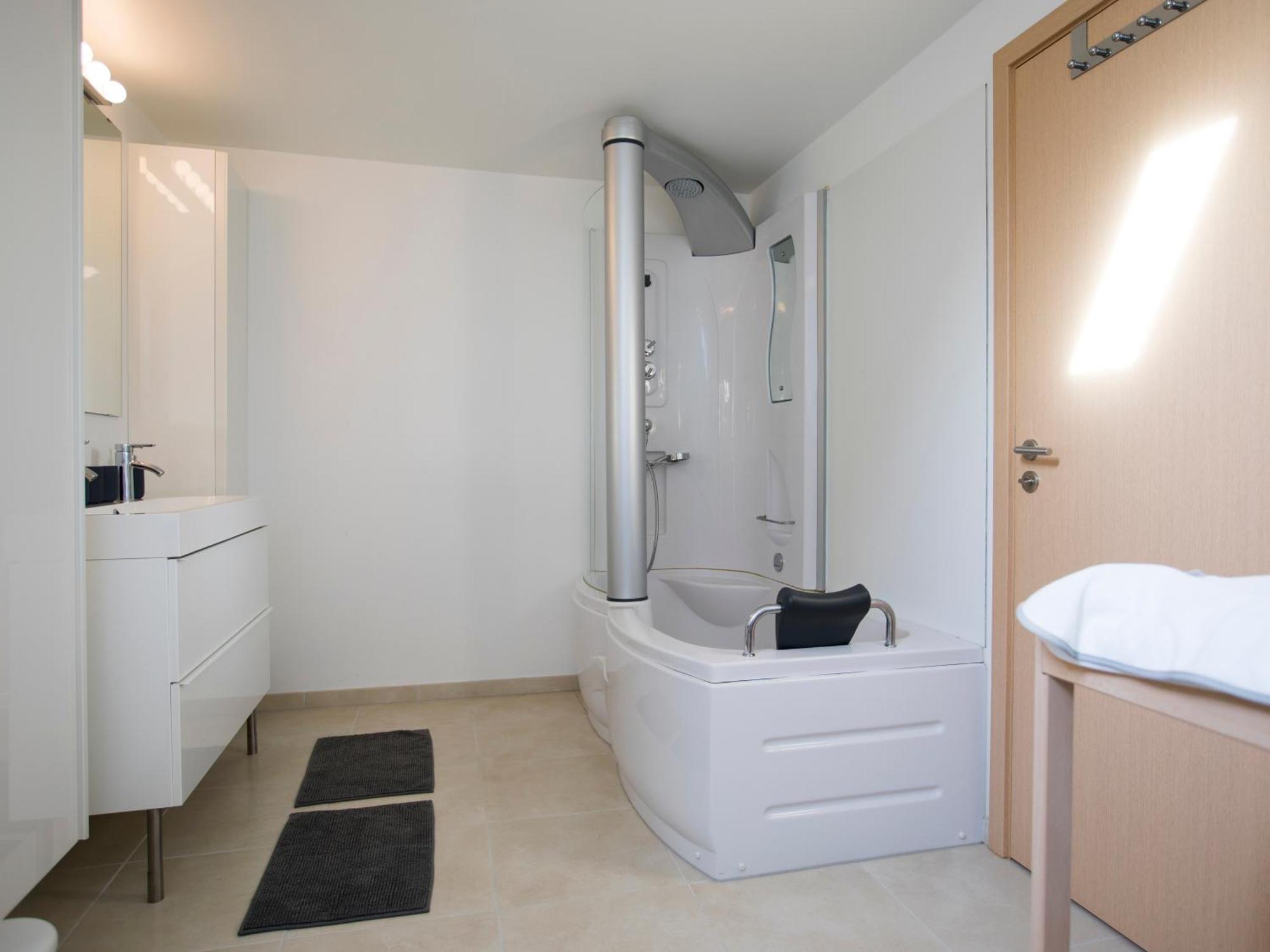 Villa&Loge Lontzen Ngoại thất bức ảnh